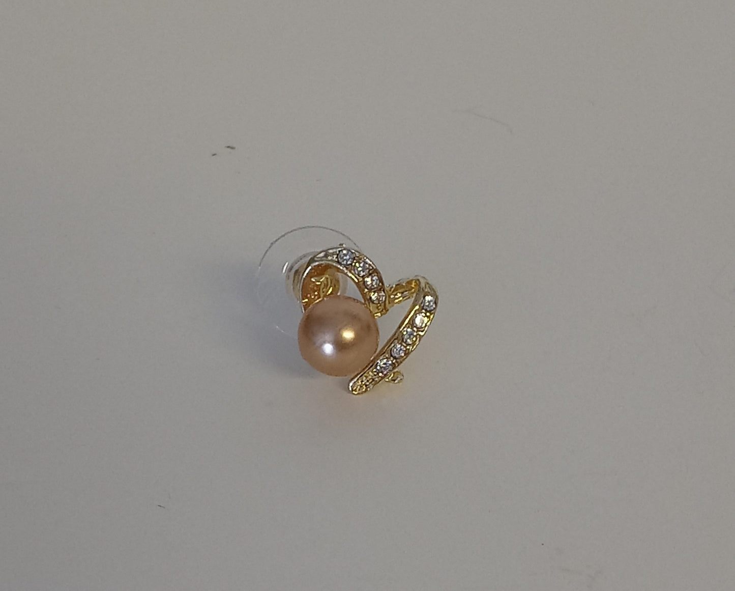 Gold Pearl Diamond Heart Earrings