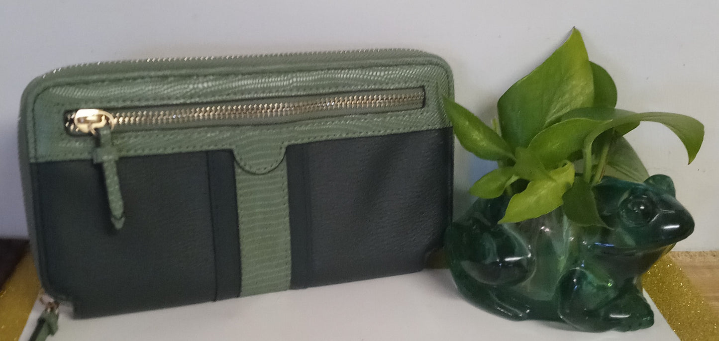 Green  Clutch  Wallet