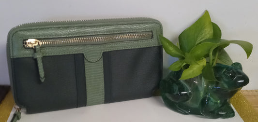 Green  Clutch  Wallet